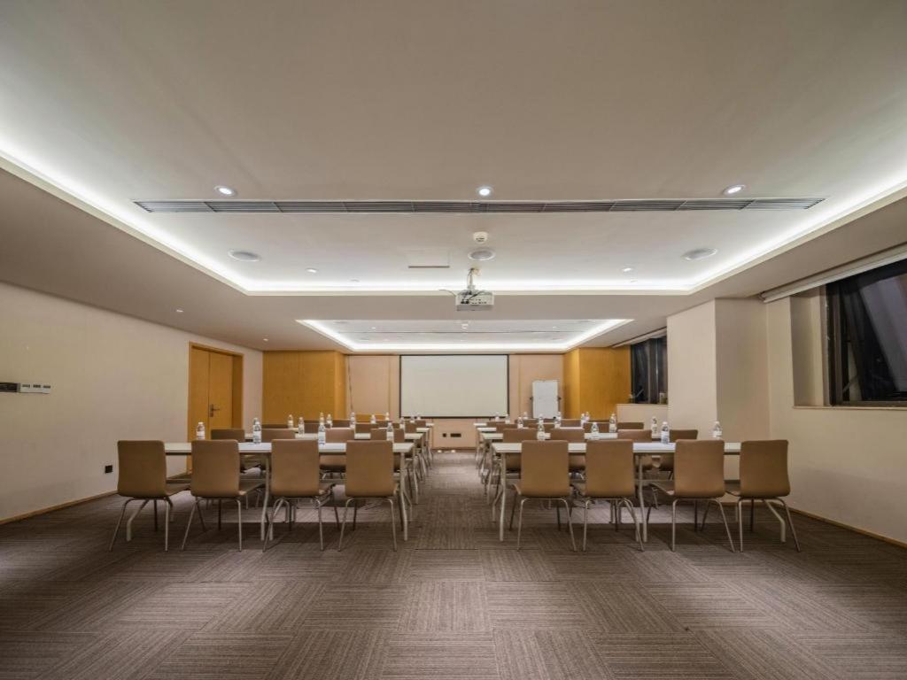 Ji Hotel Chengdu Global Center Exterior foto